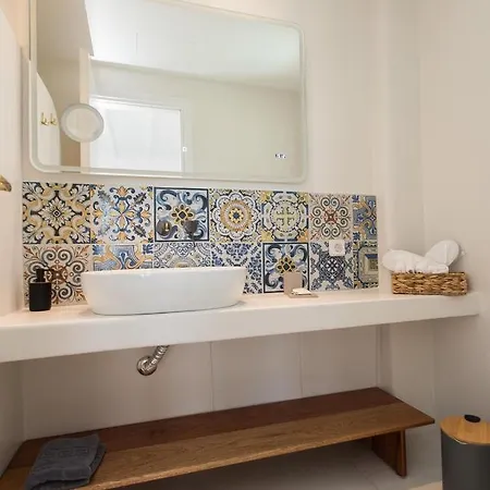 Principality Villas, Sea View With Private Pool Above Ftelia Villa