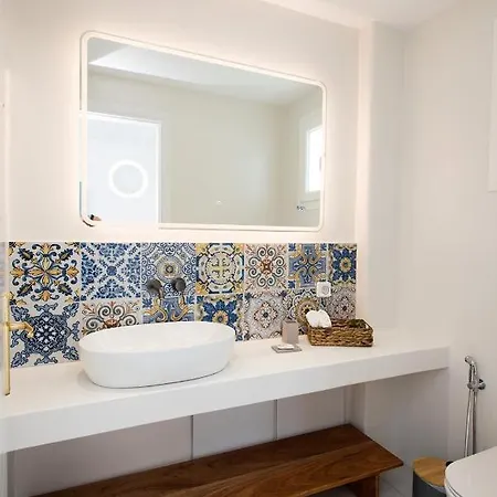 Principality Villas, Sea View With Private Pool Above Ftelia