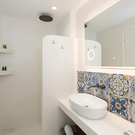 Principality Villas, Sea View With Private Pool Above Ftelia Villa Mykonos Town